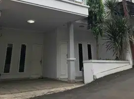 Rumah Mewah 2 lantai lokasi strategis di Jagakarsa - Jakarta Selatan