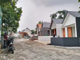 Rumah siap huni mewah dekat kampus unnes