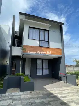 RUMAH 2 LANTAI BERKONSEP JAPANDI STYLE HOUSE DI PONDOK PETIR- PAMULANG