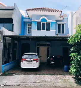 Jual cepat rumah 2 lantai siap huni legenda wisata cibubur
