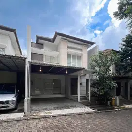 For Sale and Rent Serenia Hills komplek mewah di Lebak Bulus