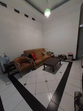 Rumah Bagus Siap Huni 2 Lantai di Kebayoran Baru
