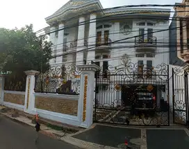 Dijual rumah Mewah di Kramat Lontar Senen Jakarta