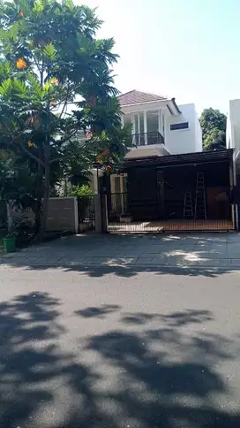 Dijual Rumah Terawat Lokasi Jalan Utama  Citra Garden Sidoarjo