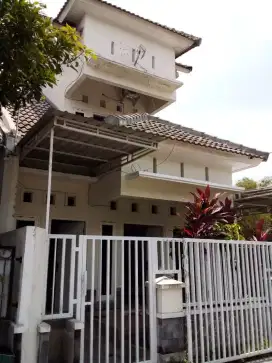 Disewakan rumah full furnish istimewa di Mantrijeron Jogja