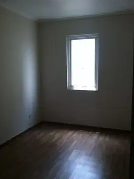 Disewakan Newly Renovated Apt Grand Palace 2+1 bed room