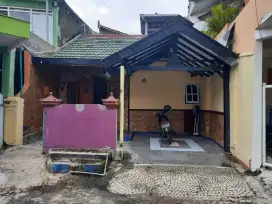 Rumah 5 Kamar Perum Griya Shanta Soekarno Hatta