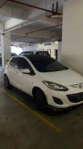 Mazda 2 (2013) Non-sky