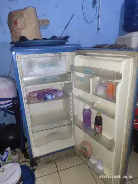 Kulkas Toshiba 1 pintu