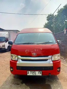 Toyota HIACE COMUTER THN 2019