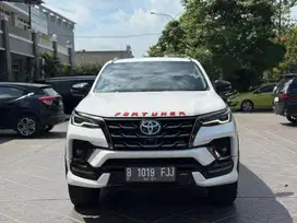 TOYOTA FORTUNER VRZ GR 2.4 2022