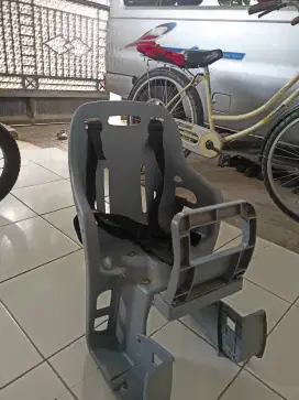 Boncengan sepeda/tempat duduk boncengan