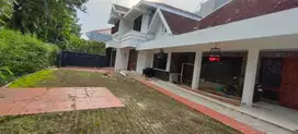 RUMAH KLASIK HOEK HANG LEKIR KEBAYORAN BARU BISA UNTUK USAHA DAN HUNIA