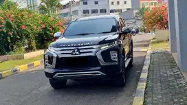 Km21rb mitsubishi pajero sport dakar ultimate 2022 hitam diesel