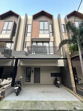 Dijual Rumah Scandinavian Cluster Semi Furnish di Jagakarsa Jakarta
