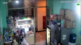Ship malam untuk jaga warung Nasi di area lobby apartemen