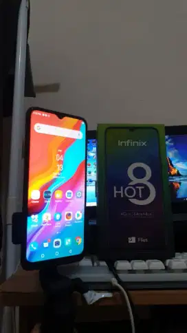 Infinix hot 8 4/64
