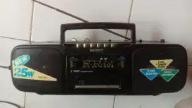 TAPE RADIO SONY CFS 200S
Vintage SONY Tape Radio.