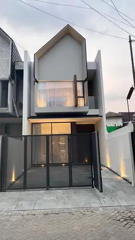 Dijual rumah baru gress di Mojoklanggru semi furnish