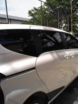 Pusat pemasangan kaca film mobil di jamin rapi