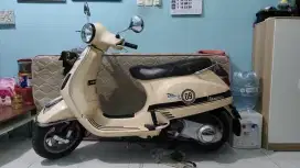 VESPA LX 150 2012
