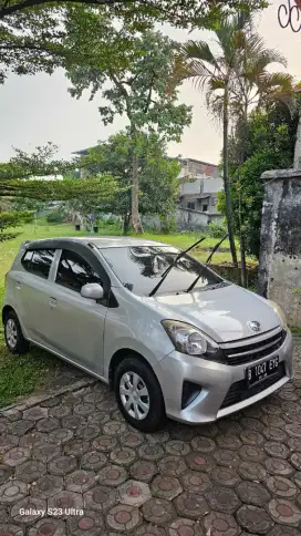 Dijual Murah Toyota Agya 1000Cc MT 2014 Terawat