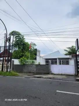 Disewakan rumah jl abdullah lubis cocok untuk usaha kuliner dan kantor