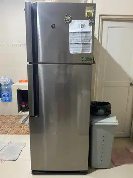 Kulkas merk Sharp Inverter