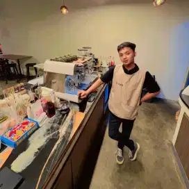 Nyari loker barista