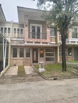 Rumah 2 Lantai Cluster Ambrosia Lippo Cikarang Hadap Timur,1,25 Miliar