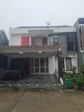 Dijual Cepat Rumah 2 Lantai, Cluster Vassa Lippo Cikarang, 2.2 Miliar!