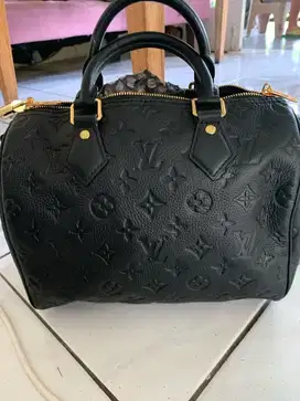 Tas Sling bag cewe brand Louis Vuitton