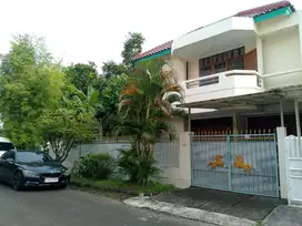 Rumah 2lt Strategis di Perum Taman Kebon Jeruk Intercon  Jakarta Barat
