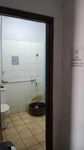Dijual Rumah Kost di Jl. Dakota Bandung, 3 Lantai Harga Nego
