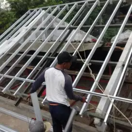 Tukang perbaikan atap bocor renovasi rumah pasang baja ringan plafon