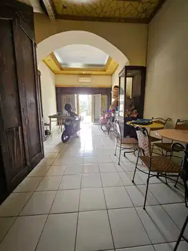 Ruko 3Lt Bagus Strategis Siap Pakai di Jl. Mendut Perumnas Karawaci