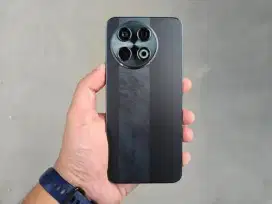 TECNO SPARK 30 PRO masih komplit baru 1 mingguan beli