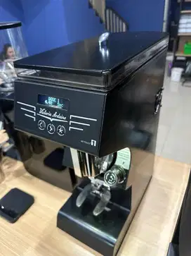 Grinder kopi Espresso Mythos One