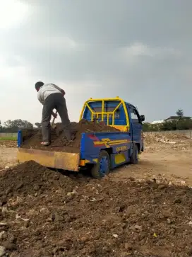 Jasa angkut & buang brangkal puing brangkal sampah daun prabotan dll