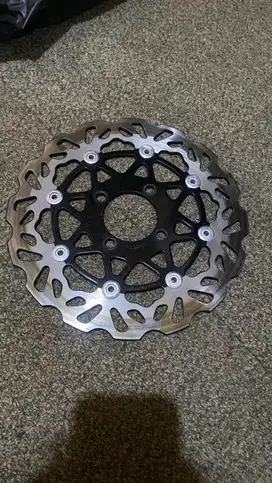 Piringan Disc Brake Scoopy Beat Genio Vario Baut 4