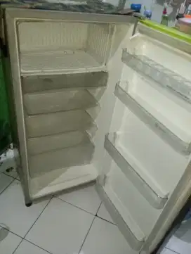 Kulkas satu pintu