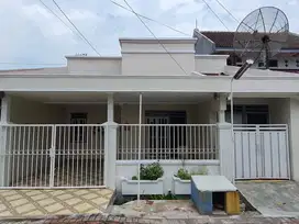 Rumah Sutorejo Timur SIAP HUNI, BARU RENOV