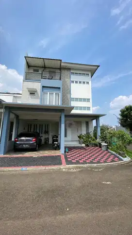 Dijual Rumah Bagus 3 Lantai Hook di Cosmo Icon BSD, Tangerang Selatan