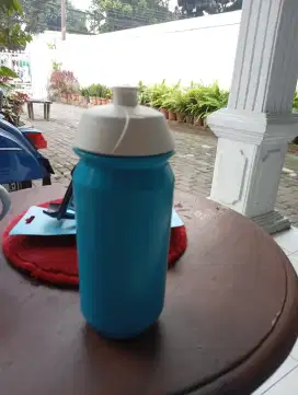 Tacx botol minum sepeda