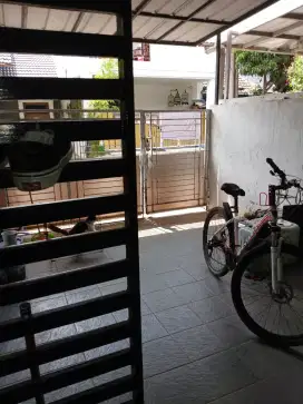 Jual Rumah di cluster dekat sumarecon Bandung