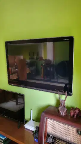 Tv Sharp Rongsokan