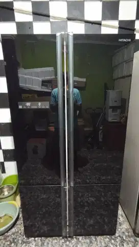 Kulkas 4 Pintu Tempered Glass HITACHI R-WB80PGD5 XGR 640L