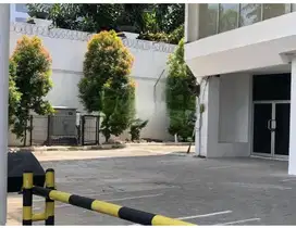 Gedung 5 Lantai Strategis di Angkasa Raya, Jakarta Pusat