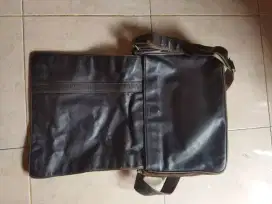 Tas bags brand Piere Cardin