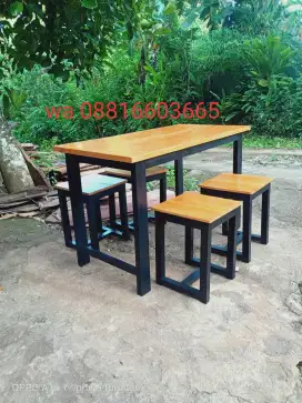 Meja kursi cafe dan makan